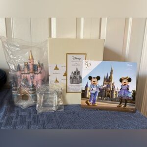 Walt Disney World 50th Anniversary 
Cinderella Castle warmer by Scentsy